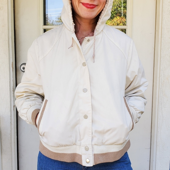 1980s cream coat medium - Picture 11 of 11